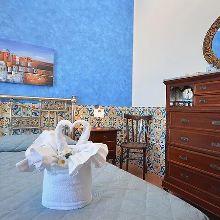 Oda ve Kahvaltı Casa Ambra 3*