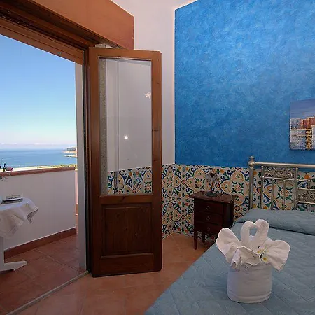Casa Ambra Macari